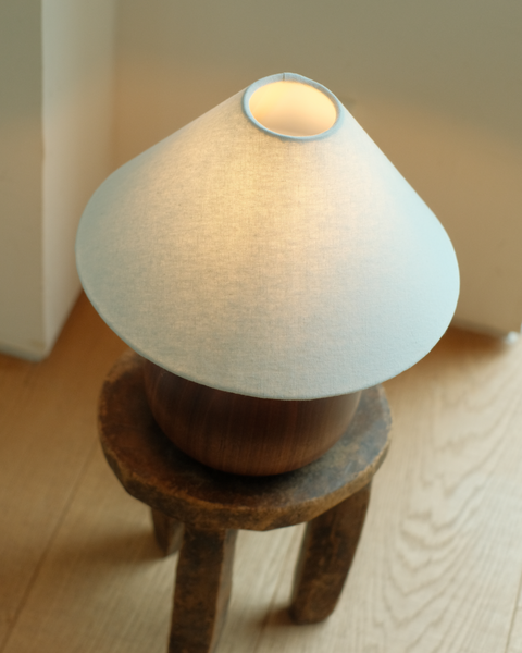 Chestnut Lamp in Walnut (Baby Blue)