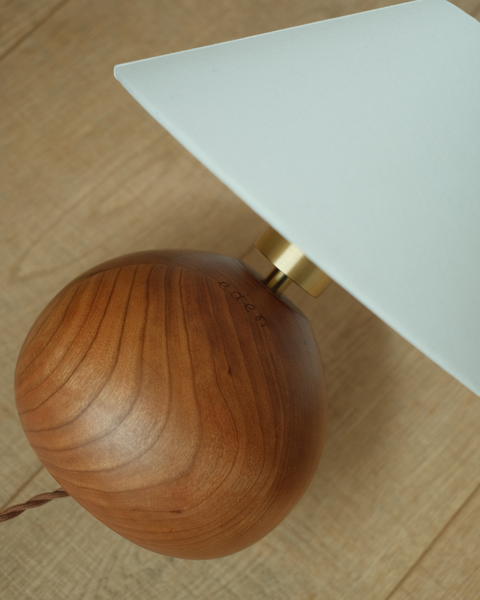 Chestnut Lamp in Cherry (Classic White)