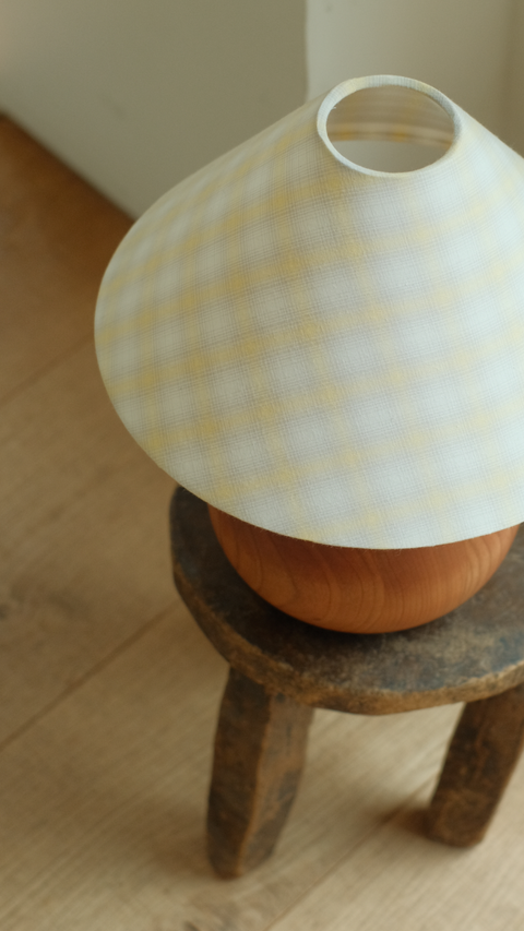 Chestnut Lamp in Cherry (Butter)